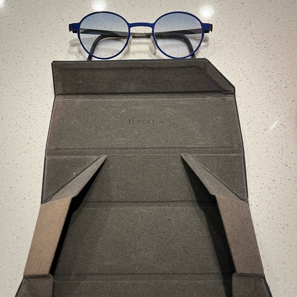 Blackfin Blue Round Glasses Titanium lightweight